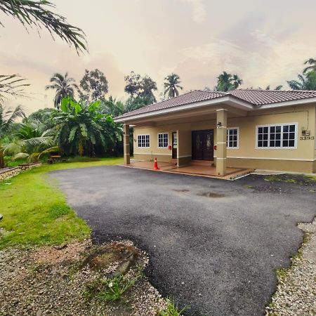 Homestay Selinsing Simpang Ampat Semanggol Extérieur photo