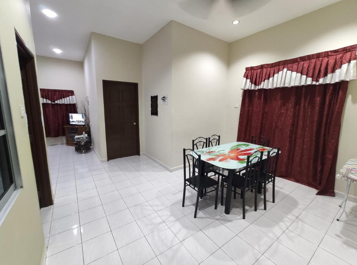 Homestay Selinsing Simpang Ampat Semanggol Extérieur photo