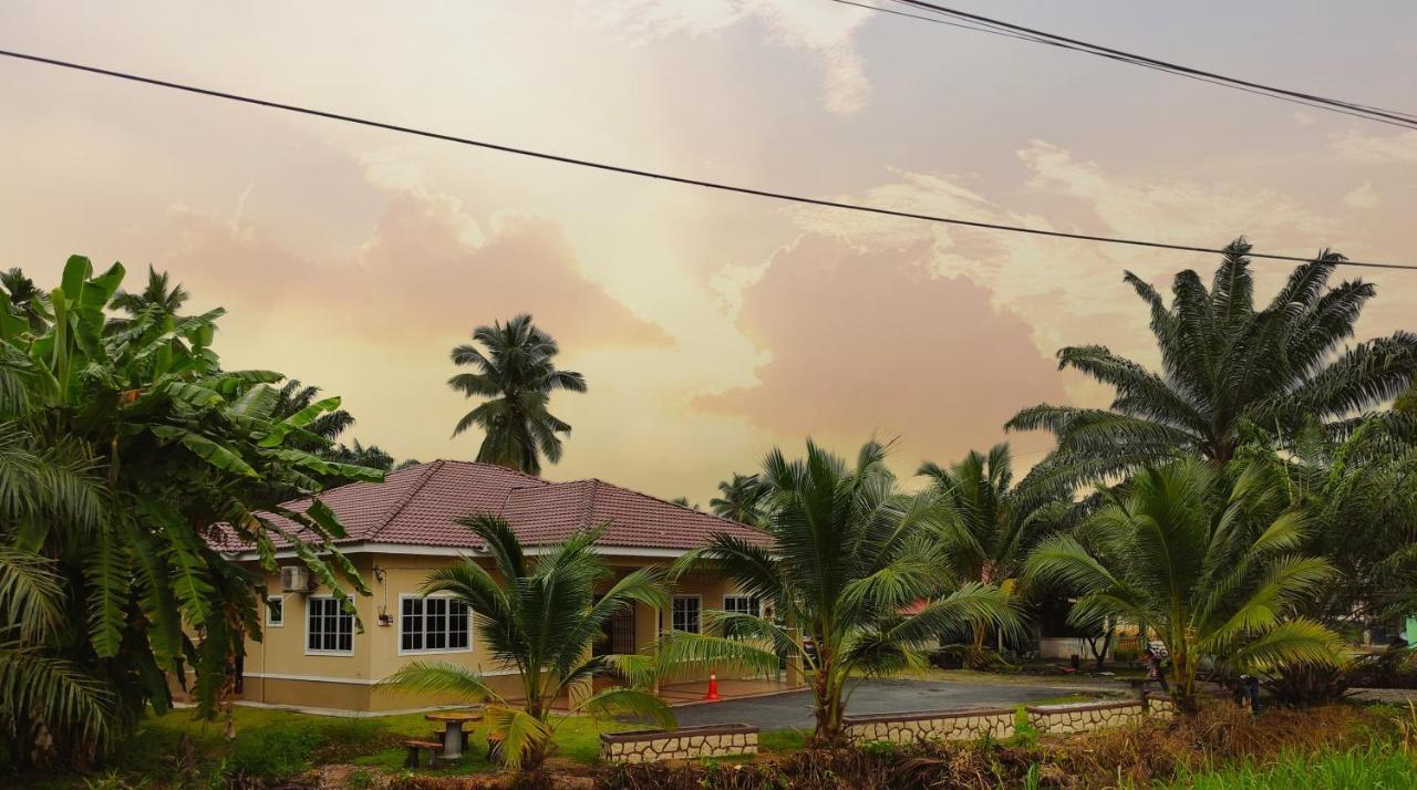 Homestay Selinsing Simpang Ampat Semanggol Extérieur photo